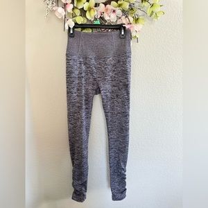 Calia by Carrie high waisted purple leggings size XS